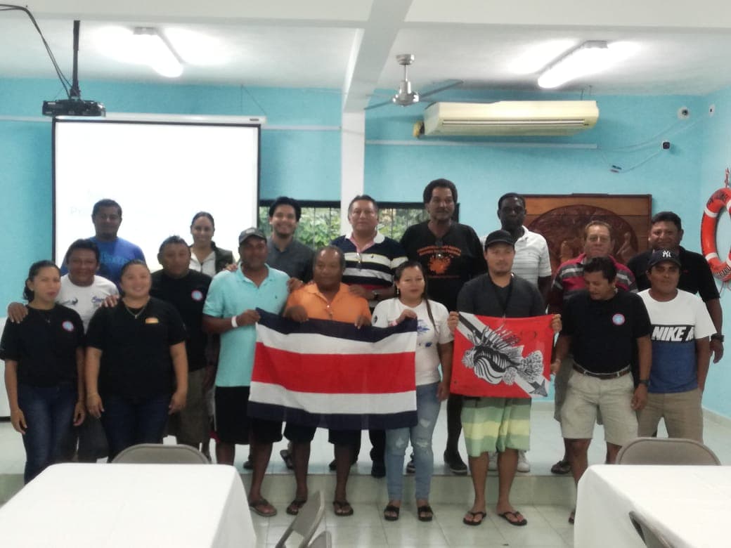 Intercambian experiencias sobre el pez león pescadores de Costa Rica y Cozumel