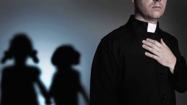 Supuesto sacerdote drogaba a niñas con "agua bendita" para después violarlas