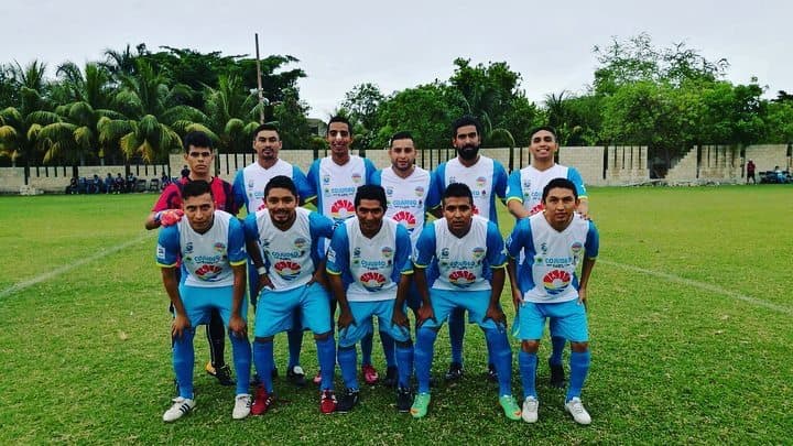 Mantiene Club México paso imbatible