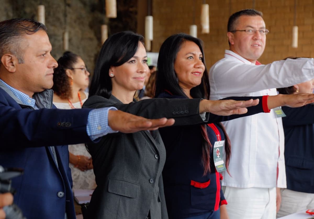 Laura Fernández rinde protesta como copresidenta de la Asociación Nacional de Municipios Turísticos