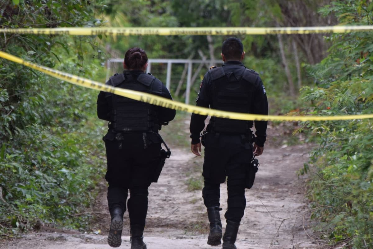 Descubren fosas clandestinas en Tres Reyes