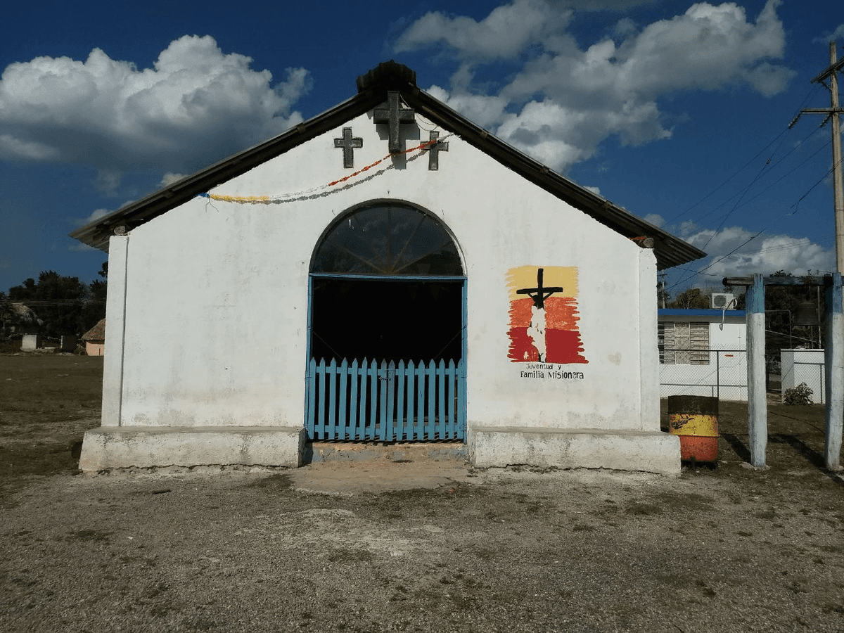 Viven con fervor la fiesta de La Santa Cruz