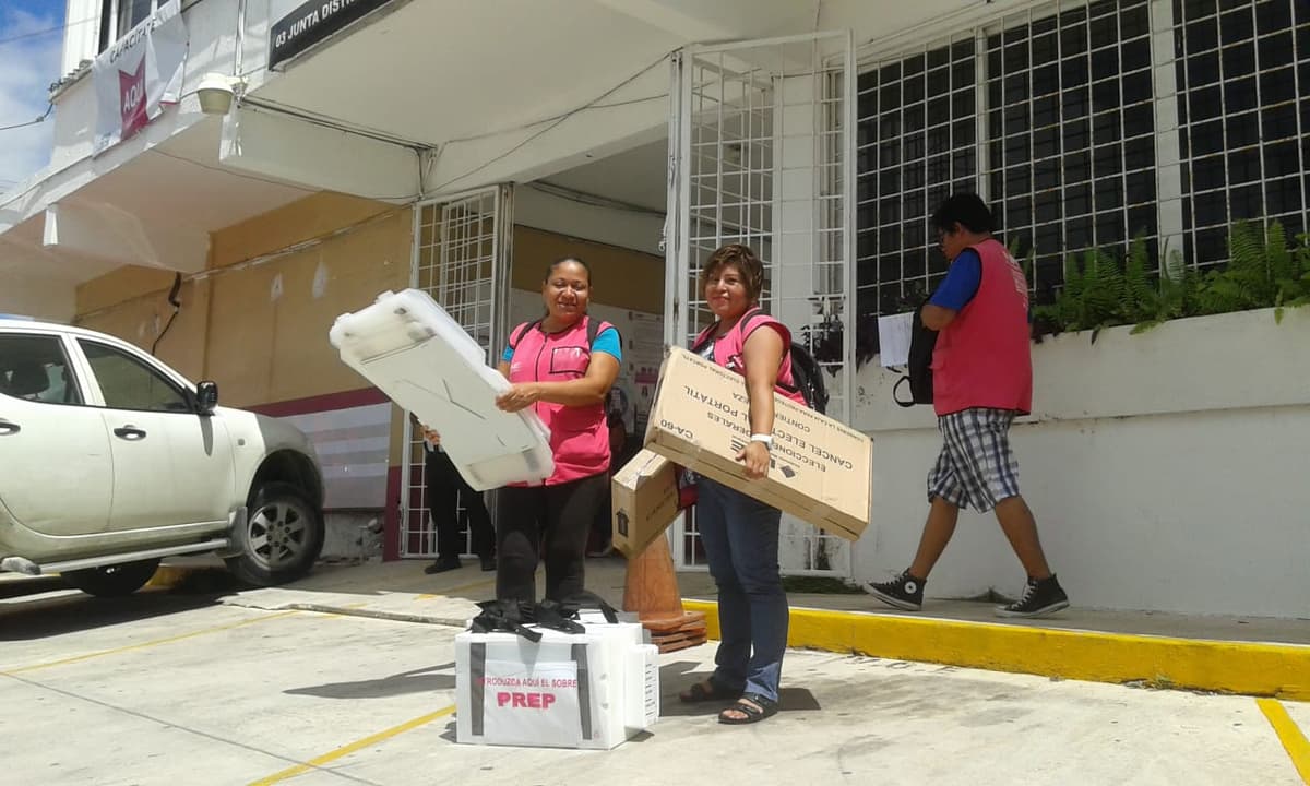 Inicia la entrega de paquetes electorales