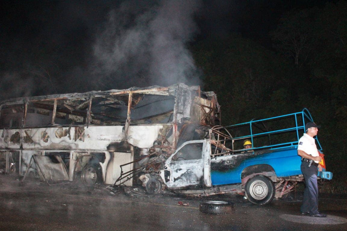 Fallecen dos en accidente vial en Carrillo Puerto