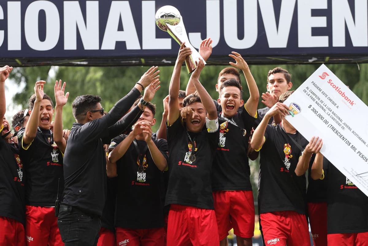 Pioneros de Cancún, sub campeón de la Liga Nacional Sub15