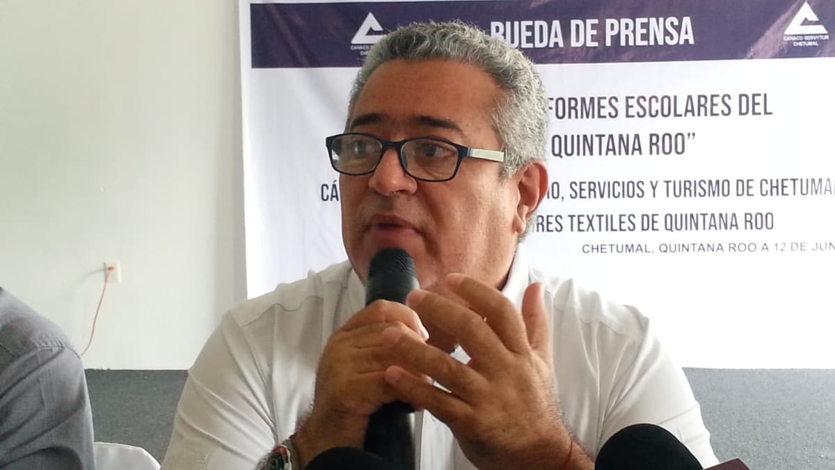 Amenaza empresario poblano a textileros de Chetumal por ganar licitación de uniformes