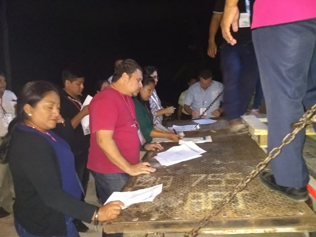 Llega material electoral a Lázaro Cárdenas