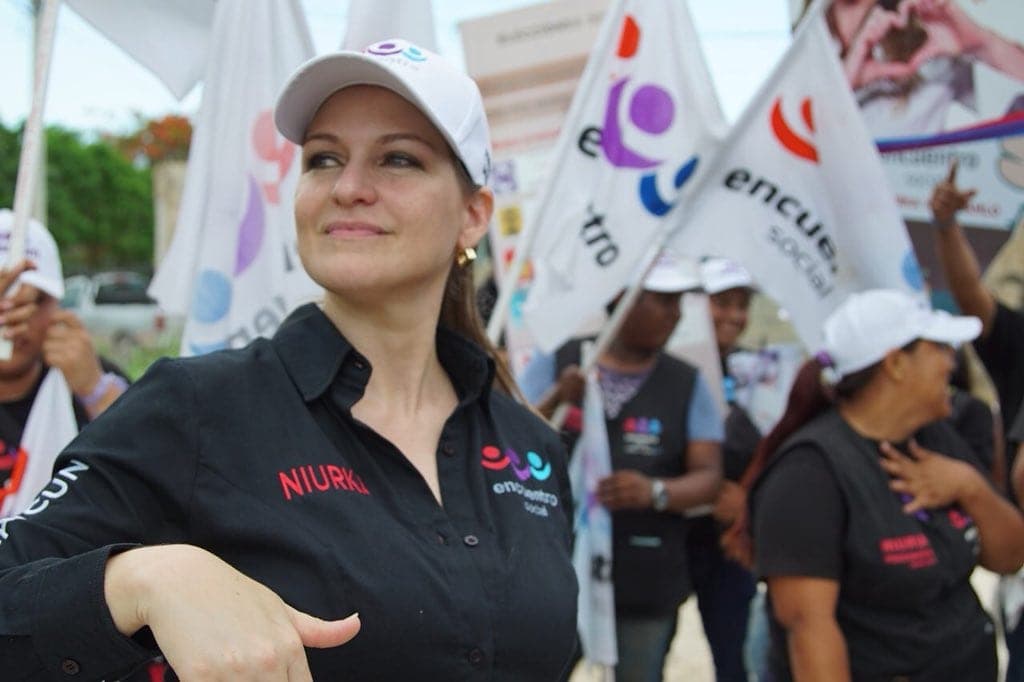 Propone Niurka formar cogobierno con "Chanito"