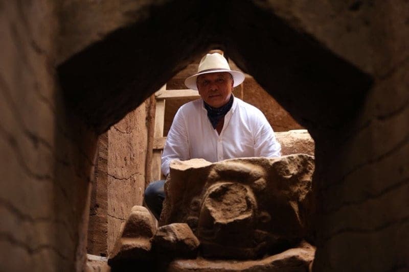 Hallan cabeza olmeca en Guatemala que revela misterio sobre cultura maya