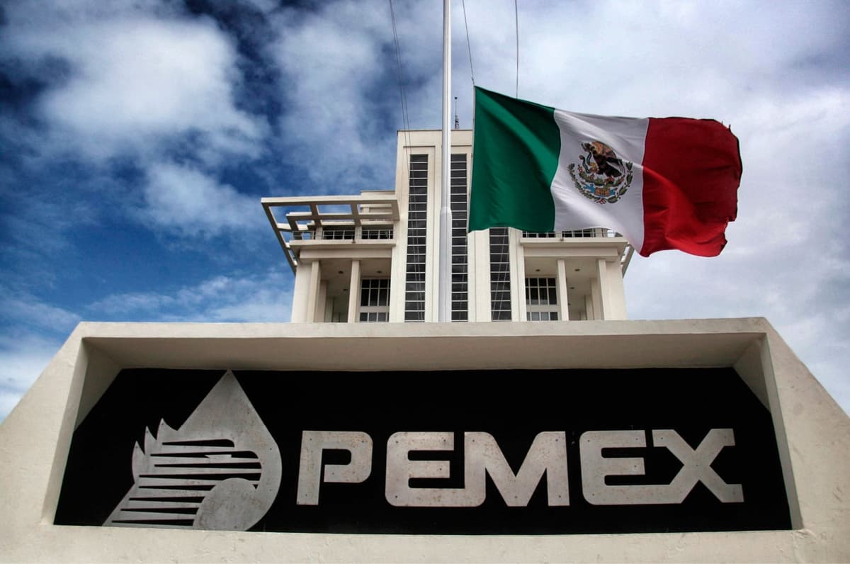 Adeuda Pemex mil 640 mdp por electricidad a la CFE