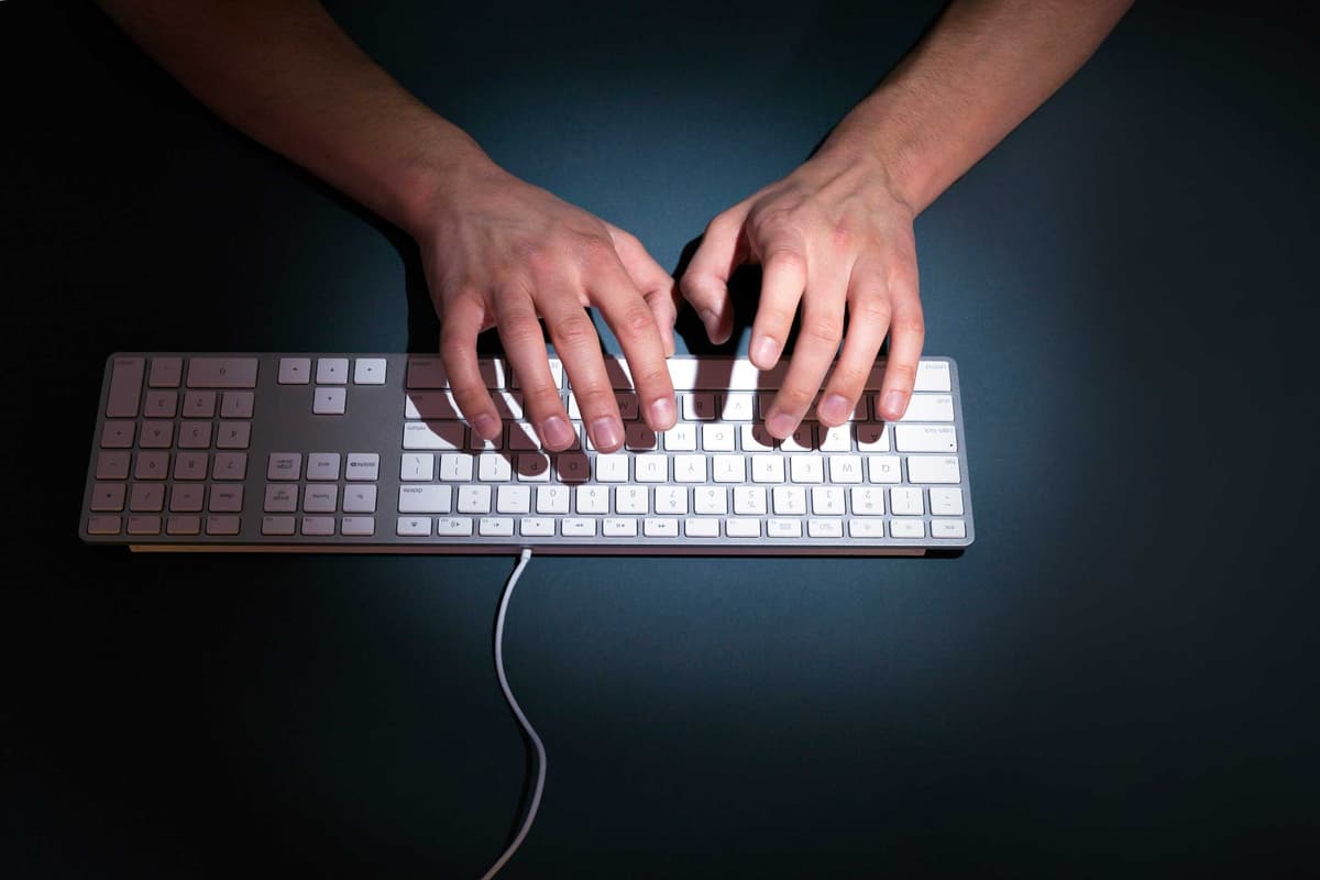 Advierte Microsoft sobre intento de 'hackeo' de Rusia que afectaría a conservadores de EE.UU.