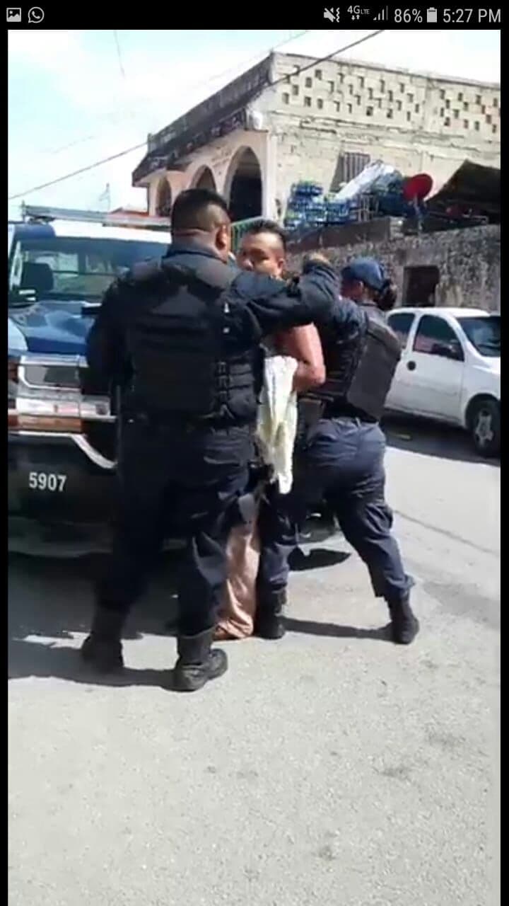 Policías de Cancún detienen de forma arbitraria a una joven