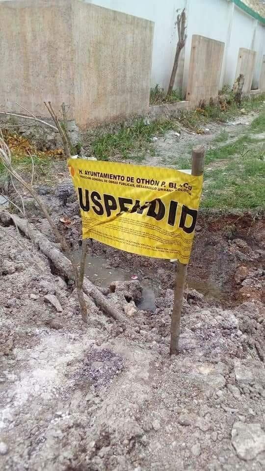 Frenan construcción de "polémica" barda en Huay Pix