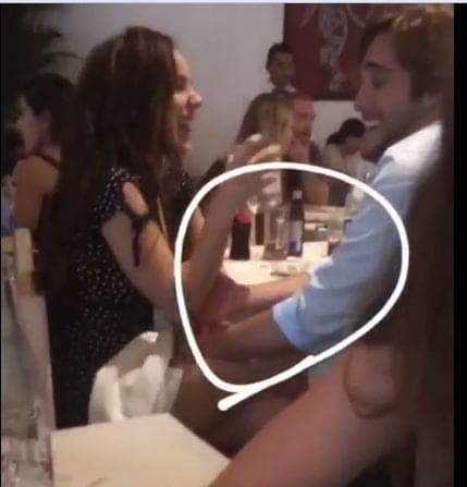 Captan muy apasionados a Diego Boneta y Camila Sodi en restaurante de Q. Roo (Videos)