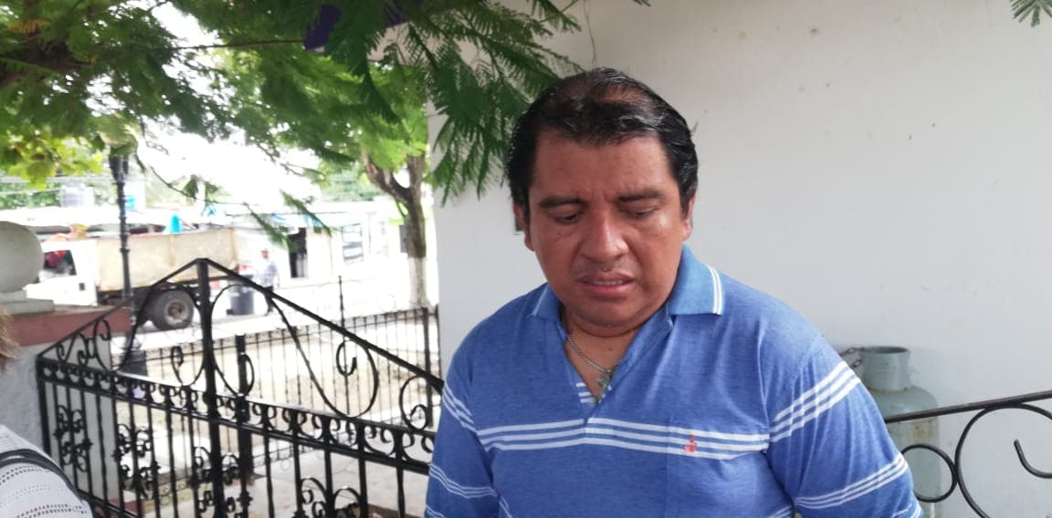 Uqroo se niega a pagar finiquito a maestro