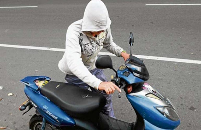 Detienen a pillo roba motos en Solidaridad