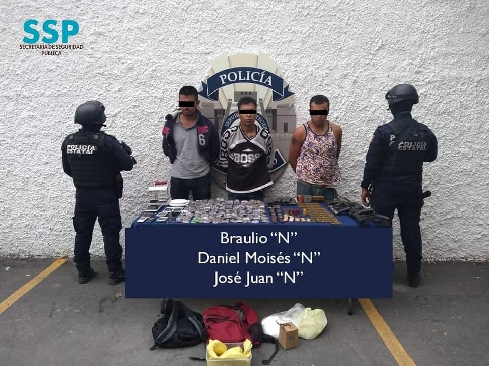 Detienen en Cancún a sujetos "bien armados"