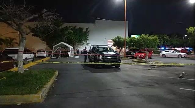Balacera frente a terminal de ADO deja un muerto y cinco heridos