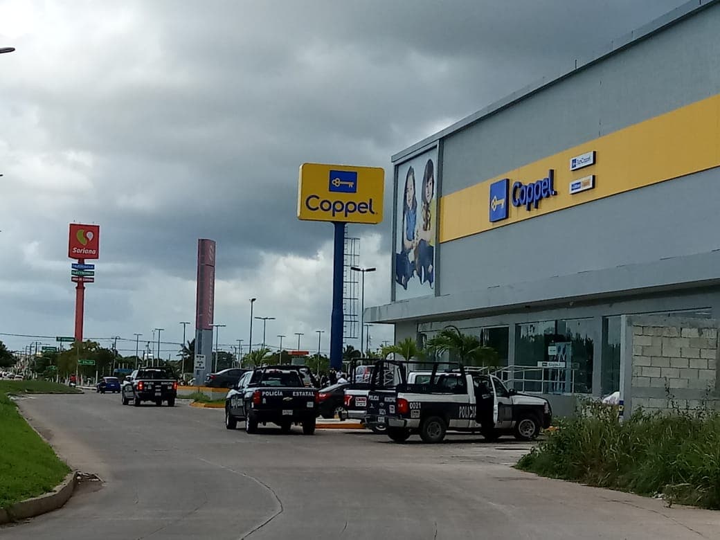 Roban tienda Coppel en Chetumal
