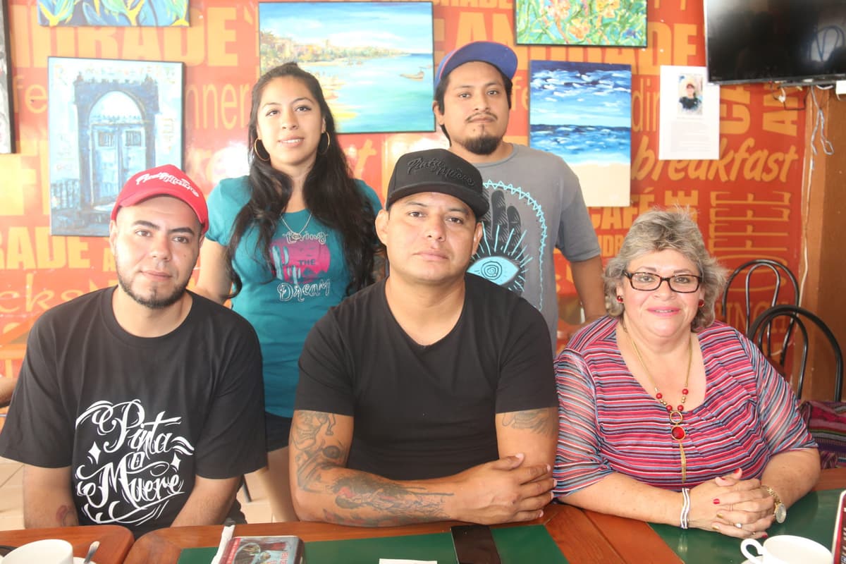 Crean murales para promover los derechos de las mujeres