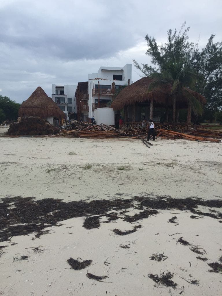 Destruyen dunas costeras en Holbox
