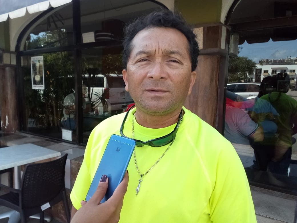 Delegado de Puerto Aventura va por reelección