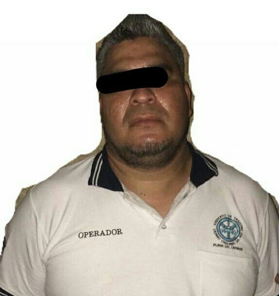 Detienen a taxista y dos otros por llevar armas en Solidaridad