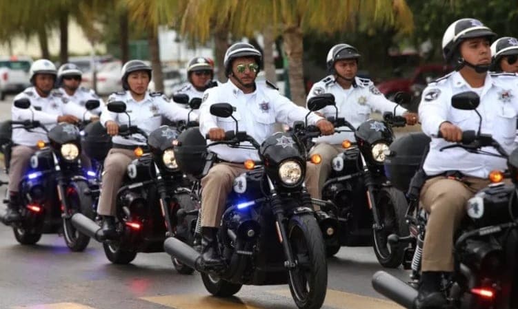 Mara limpia policía: Dan de baja a primeros 24 elementos ligados a delincuencia