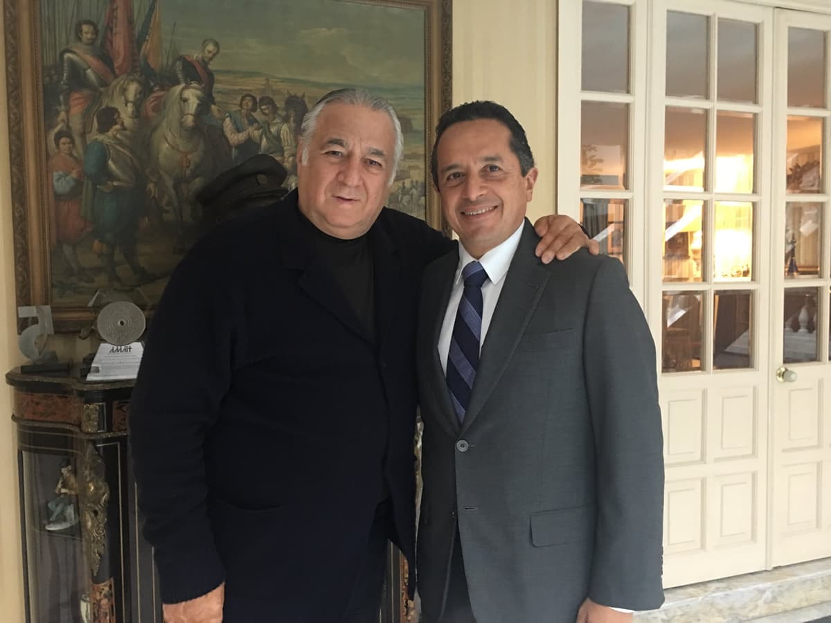 Miguel Torruco se reúne con Carlos Joaquín