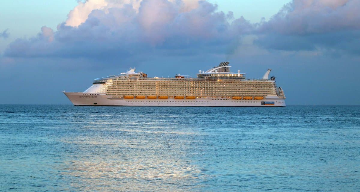 Atraca en Cozumel crucero más grande del mundo