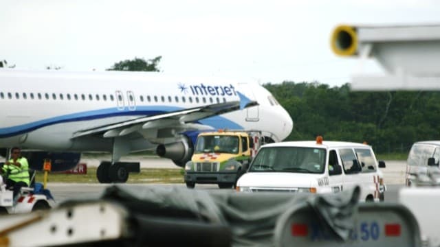 Aeropuertos de Cancún y Guadalajara recibirán inversión de 17 mil mdp