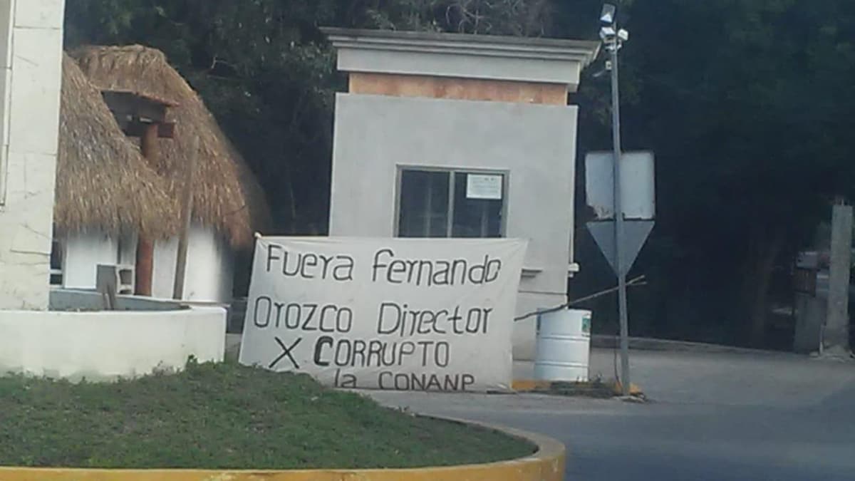BLOQUEO: Repudian taxistas a director de Conanp en Tulum
