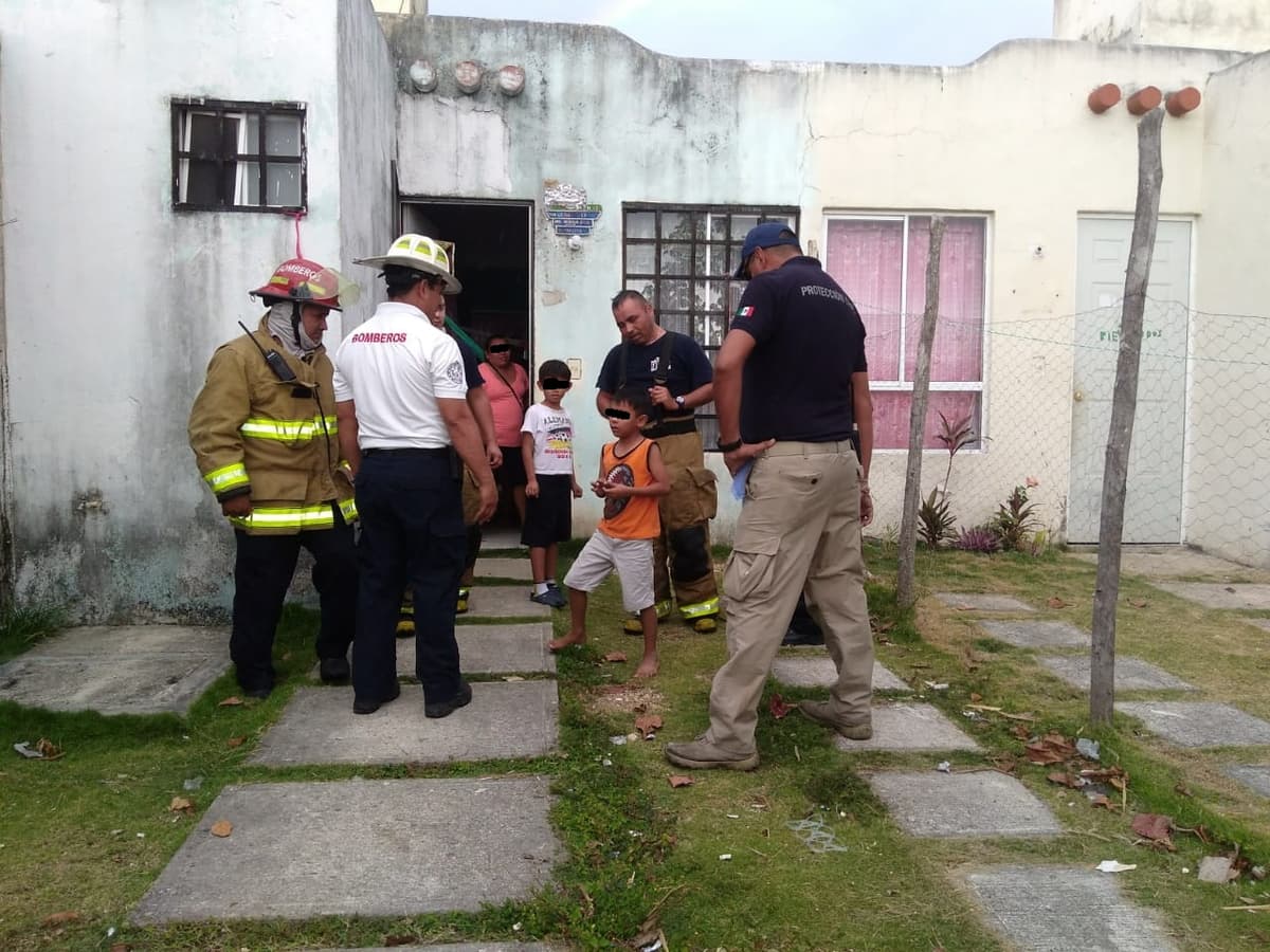 Se incendia casa de Villas del Sol; había niños encerrados