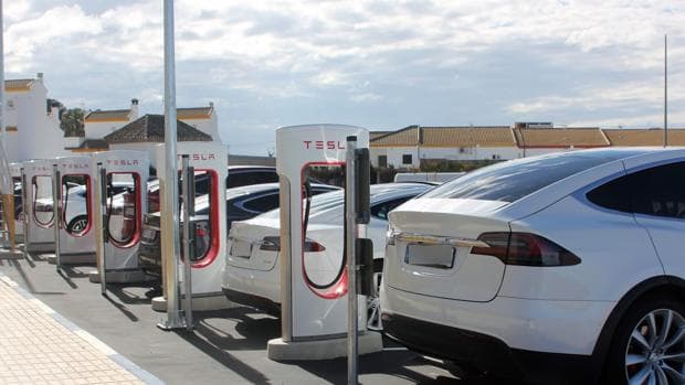 Tesla instalará centros de carga para autos eléctricos en Quintana Roo