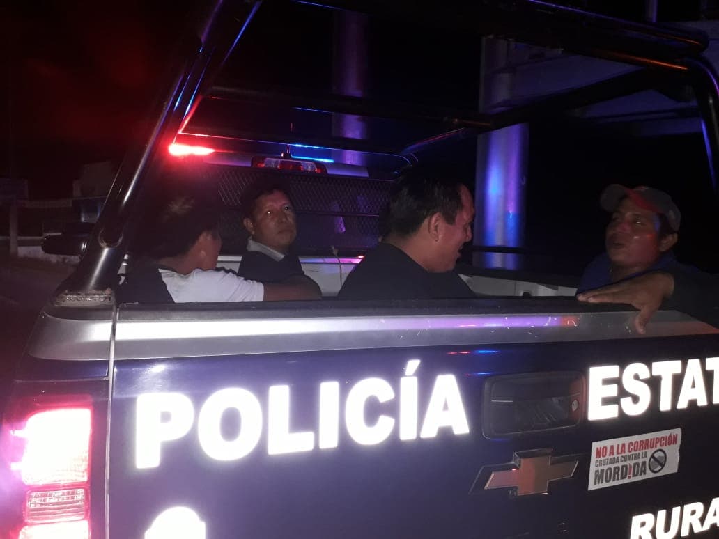 Roba delegado de Huay Pix malla de carretera y lo detienen