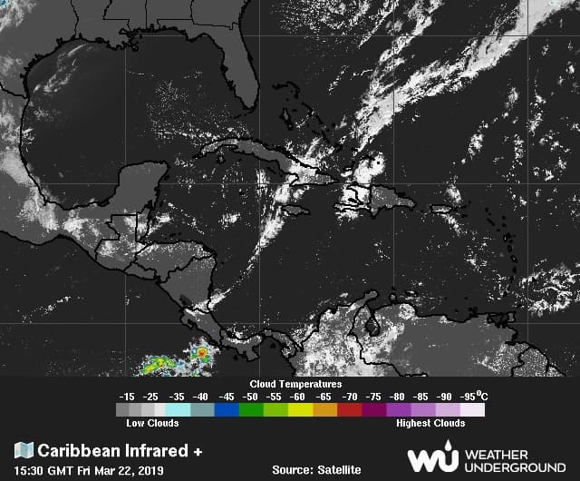 Clima: Viernes caluroso, acompañado de nubes y algunas lluvias