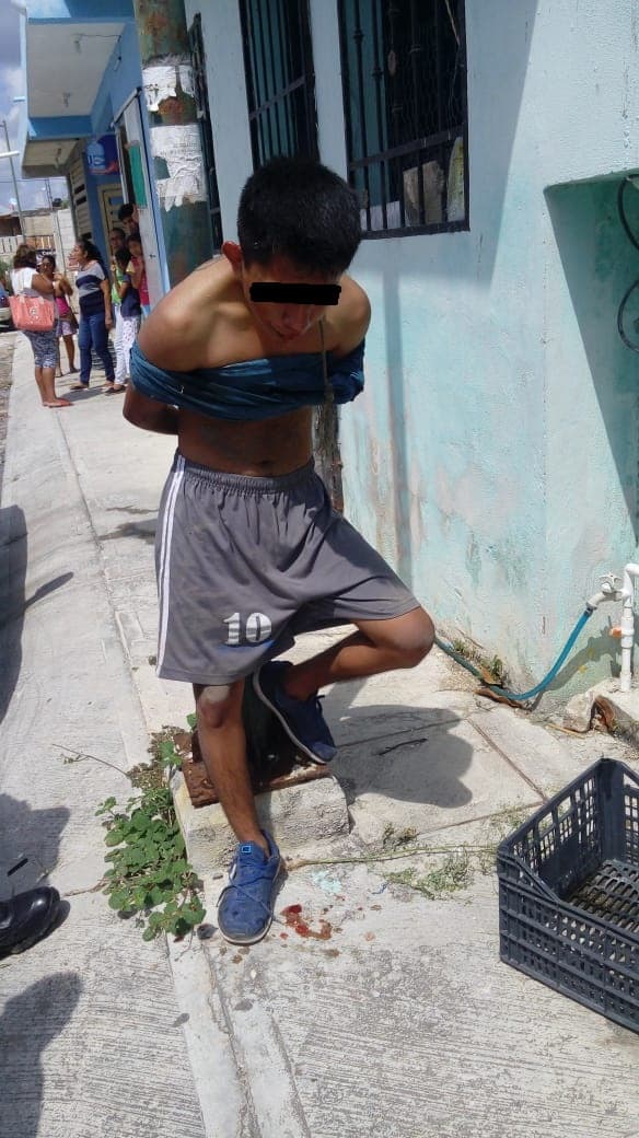 Tunden vecinos a chamaco ladrón en Playa del Carmen