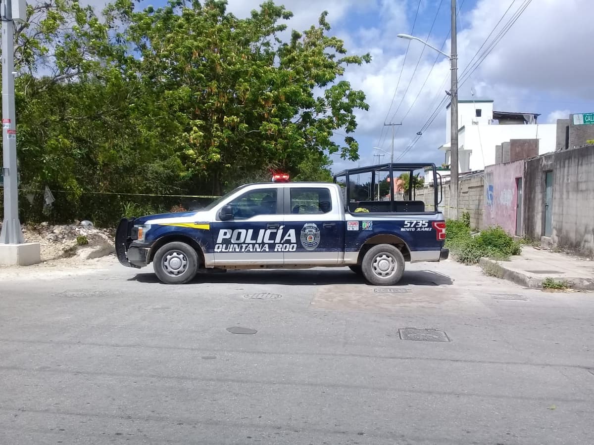 Arrojan tres bolsas de basura con cuerpos descuartizados en Benito Juárez