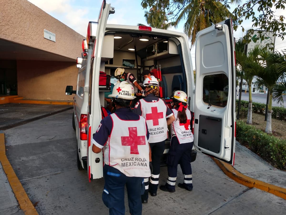 Balean a cuatro sujetos en la Ruta 5 de Benito Juárez