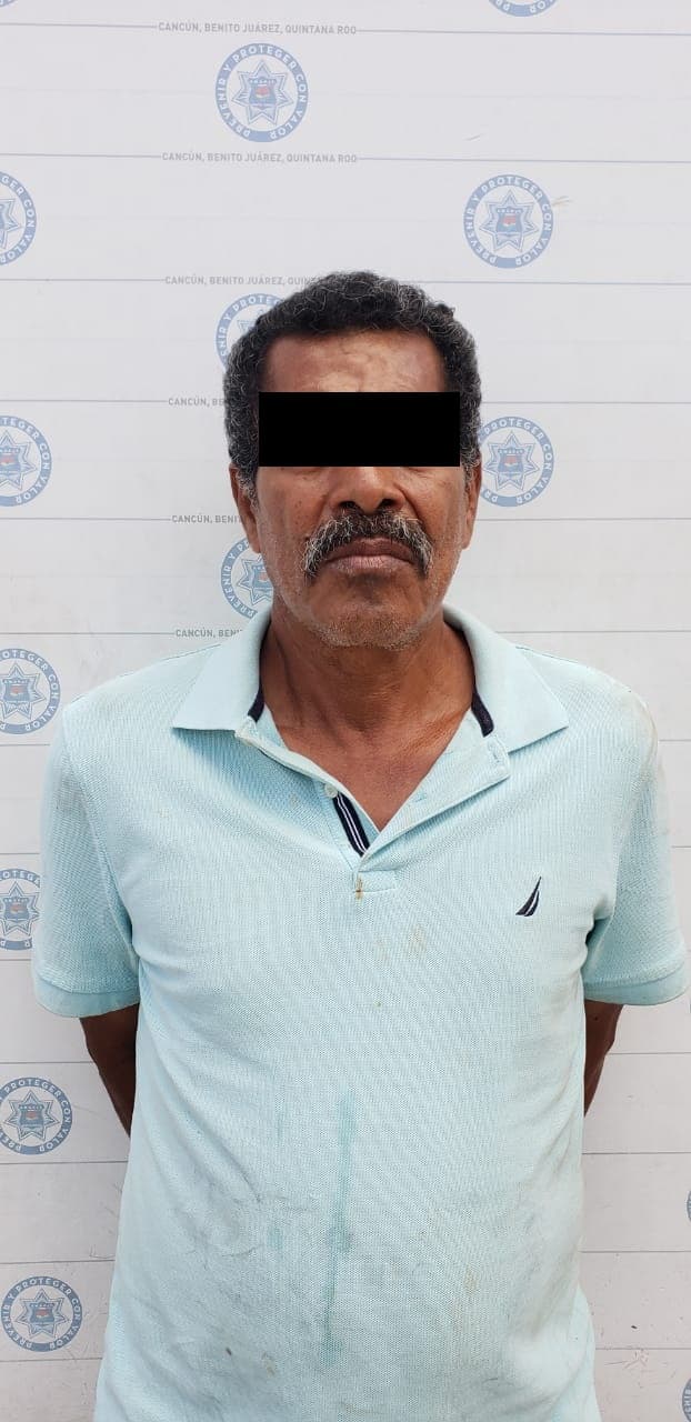 Sujeto armado deambulaba en el Mercado 23