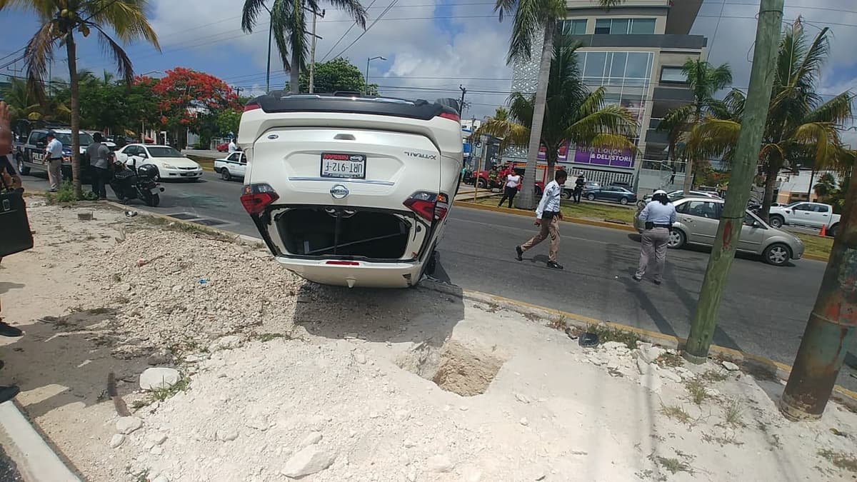 Choque en la Bonampak deja cuatro heridos