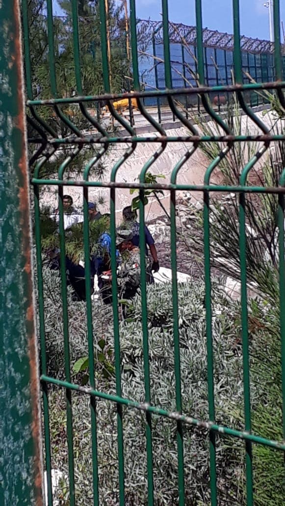 Hallan cuerpo flotando en playa de Puerto Morelos; era hombre reportado desaparecido