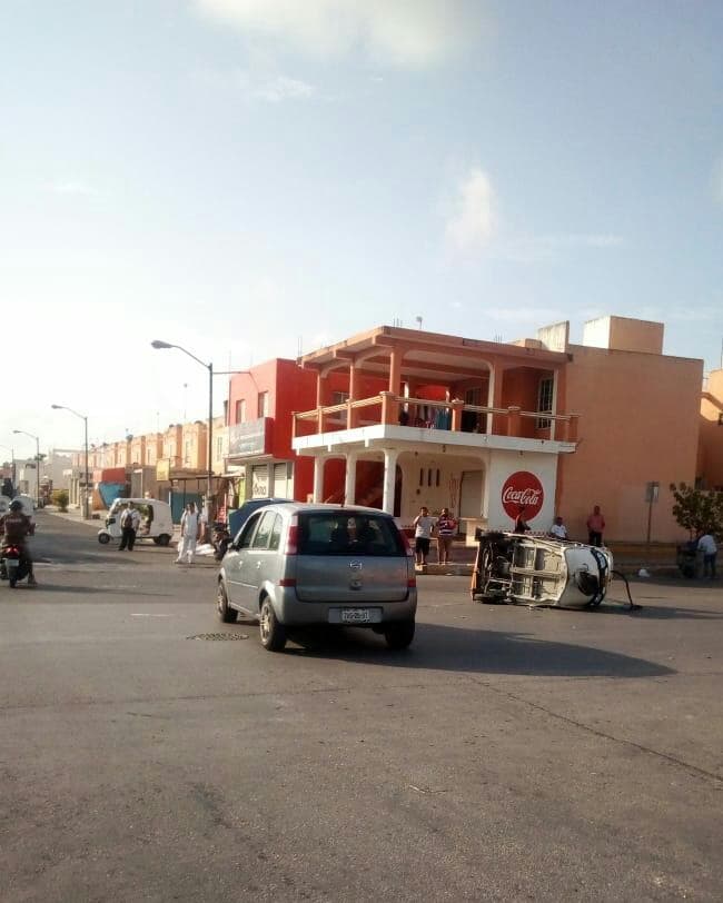 Mujer es detenida por arrollar a un mototaxi