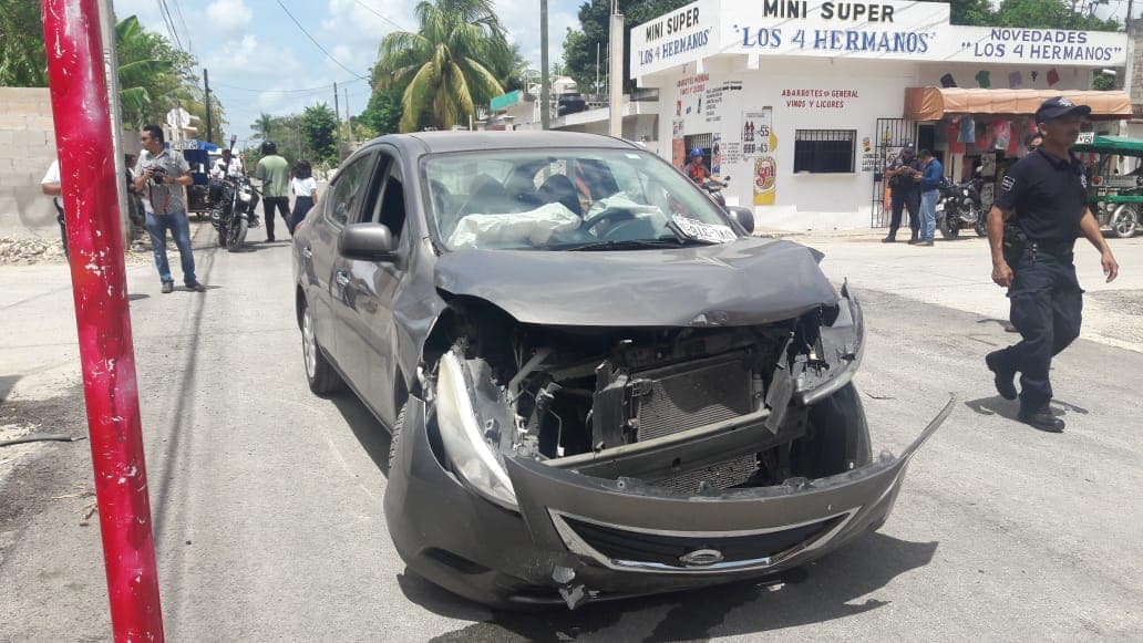 Funcionarios de Sedeso provocan un accidente en JMM