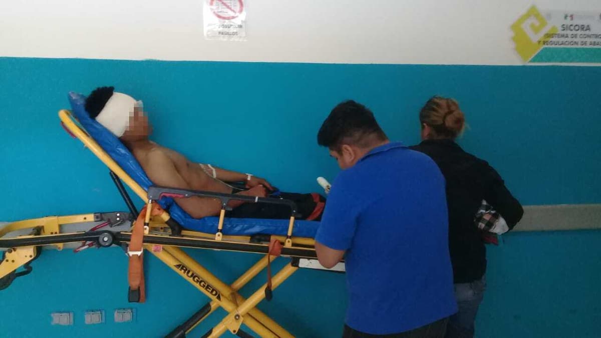 Le rajan la cabeza durante asalto en Cancún