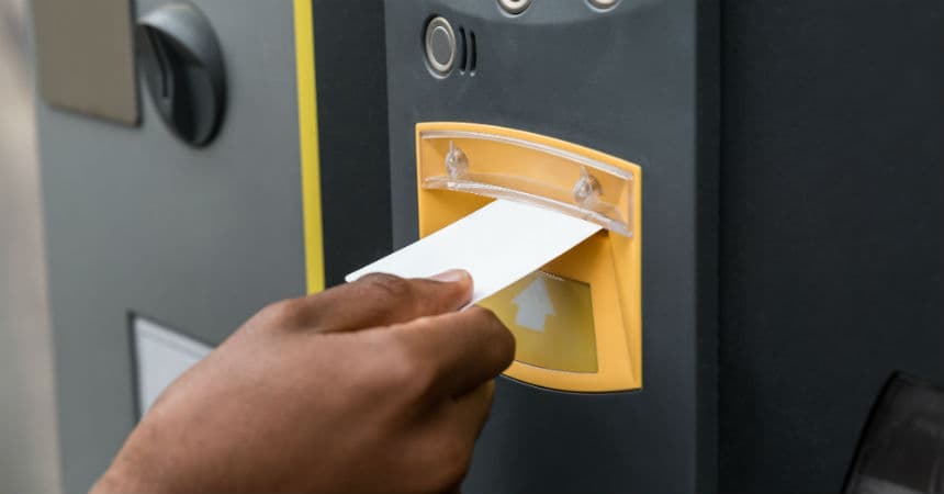 Va Janix contra intentona de subir tarifas en estacionamientos de Cancún