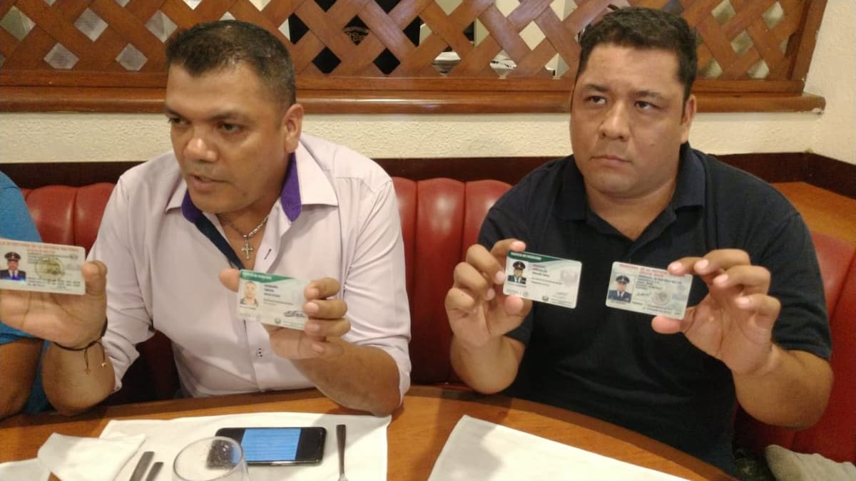 Ex militares armados se victimizan; los acusan de promover despojos