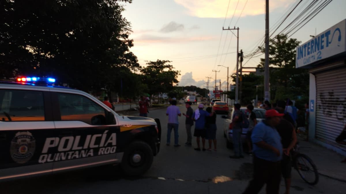 Ejecutan a dos taqueros en Villas del Mar, Cancún