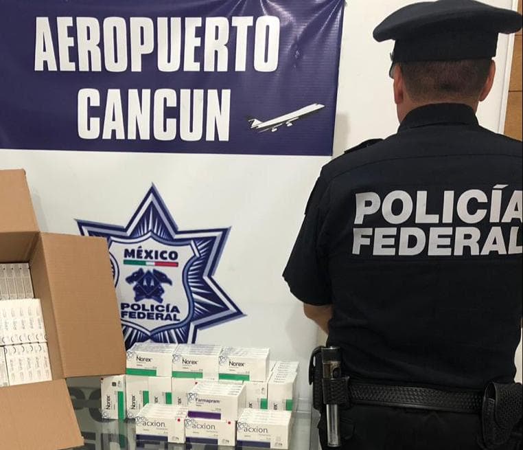Decomisan 6 mil 900 pastillas, entre ellas metanfetaminas, en paquetería en Cancún