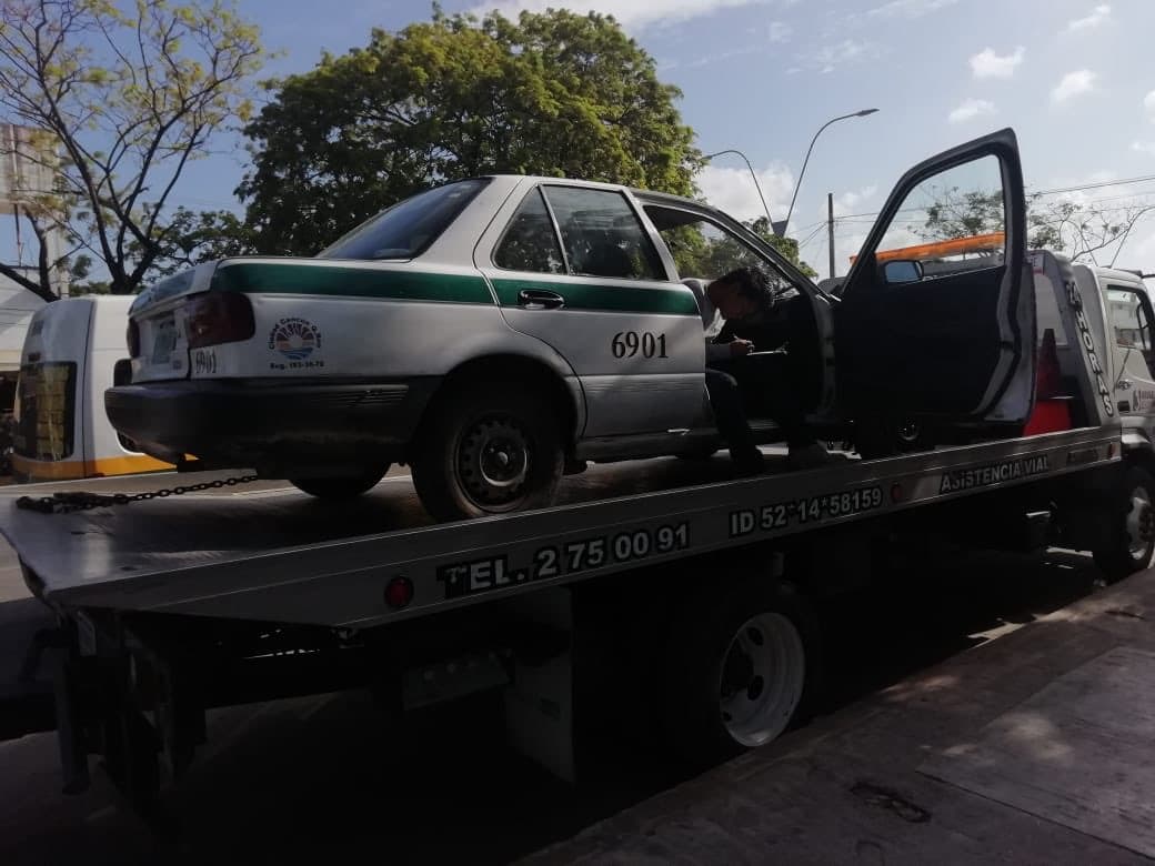 Taxistas infractores reciben mano dura del Instituto de Movilidad en Cancún